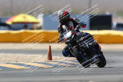 media/Mar-28-2022-Superbike Trackdays (Mon) [[b8603d0f67]]/Novice Group (1130am-12pm)/Turn 2/